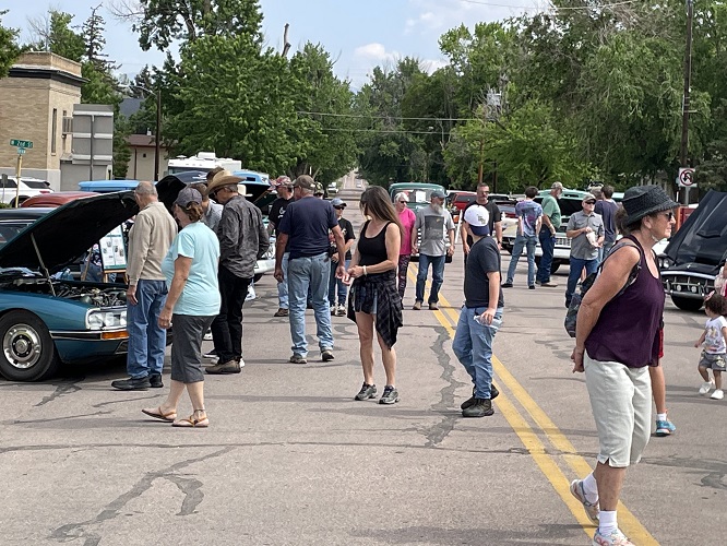 Florence Car Show Bring in Hundreds of Individuals